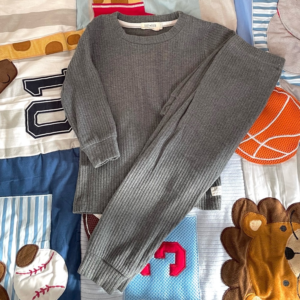 Baby Barn toddler matching pajama set grey 18 - 24 month organic cotton